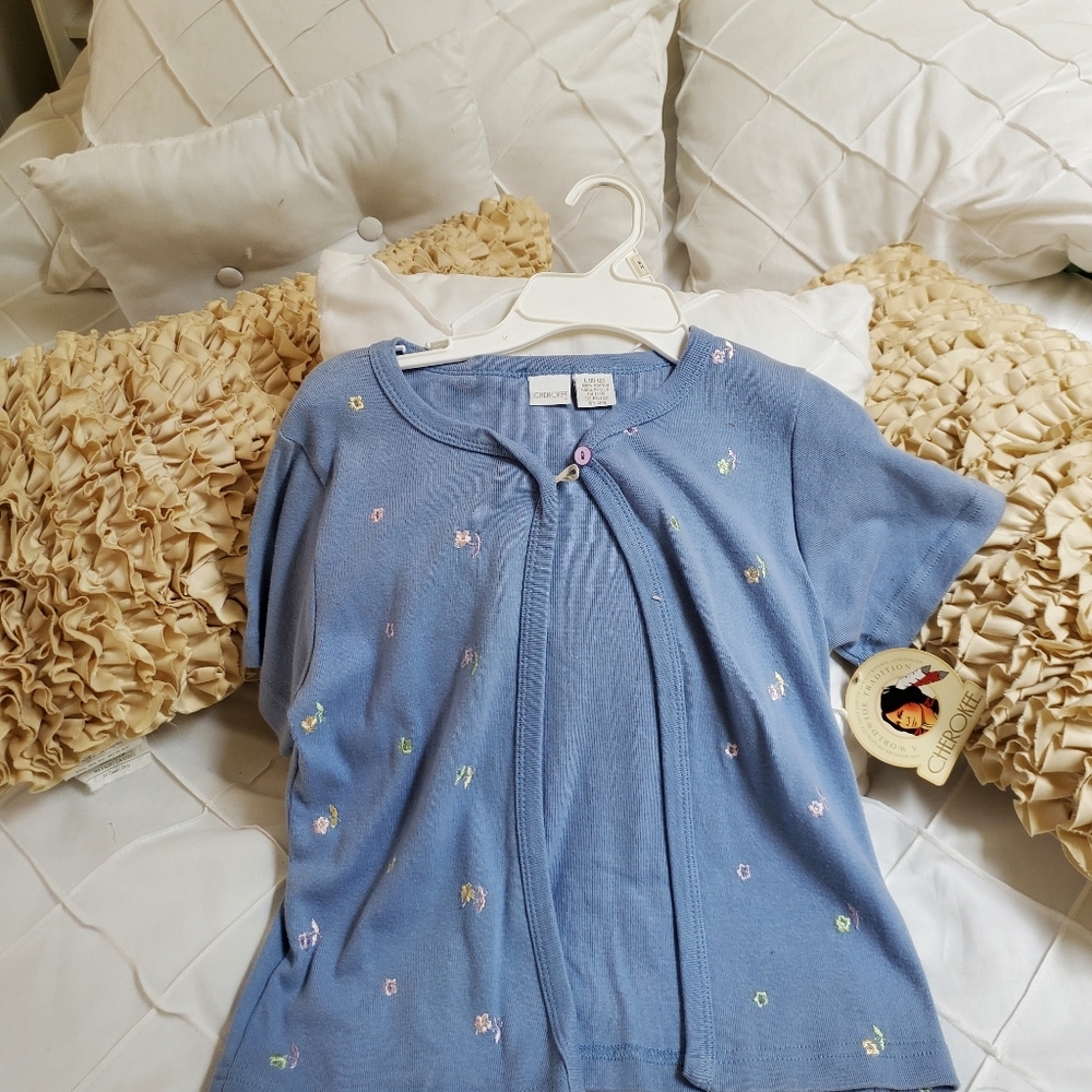 Girls sweater